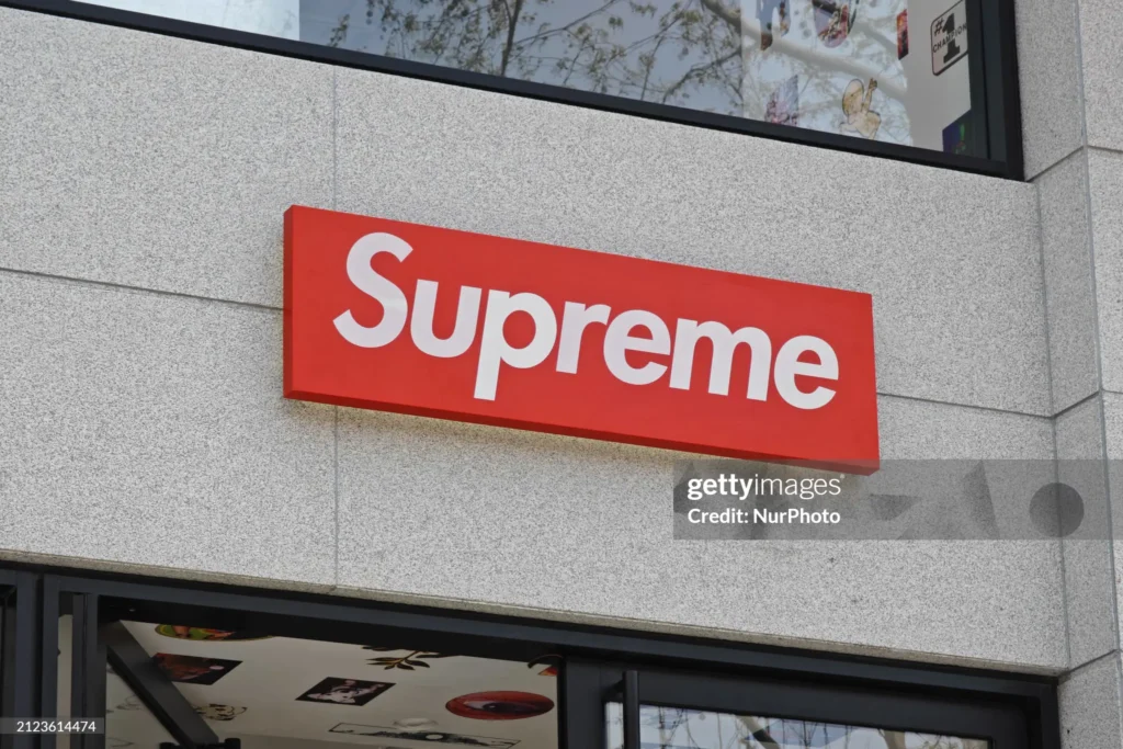 Supreme Iconic logo